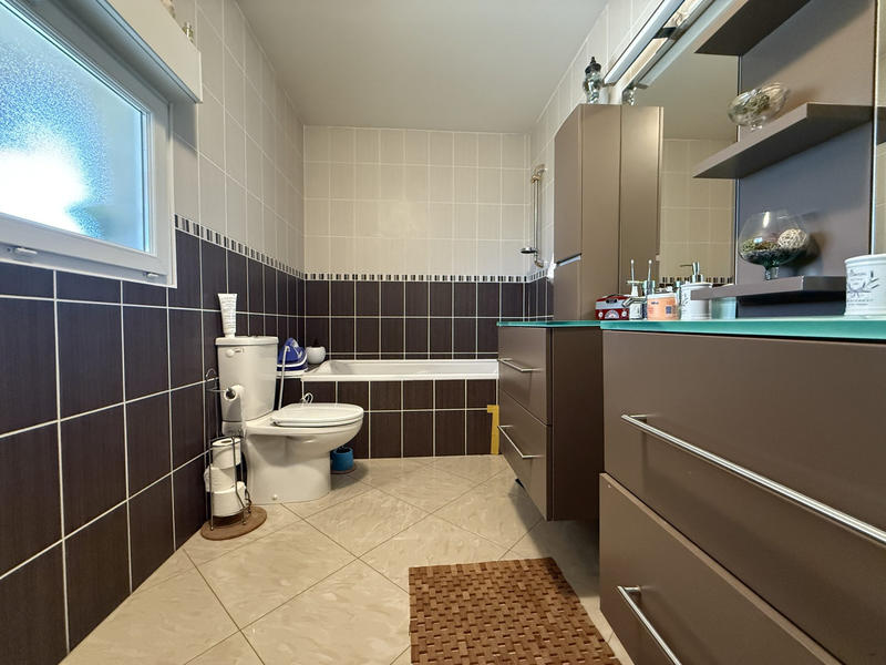 Maison - 125 m² - 6 pièces