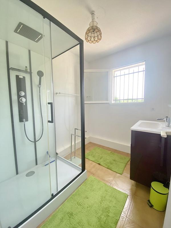 Villa - 210 m² - 8 pièces