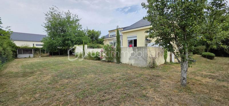 Maison - 263 m² - 10 pièces