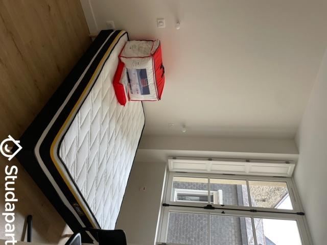 Chambre - 12 m² - 1 pièce