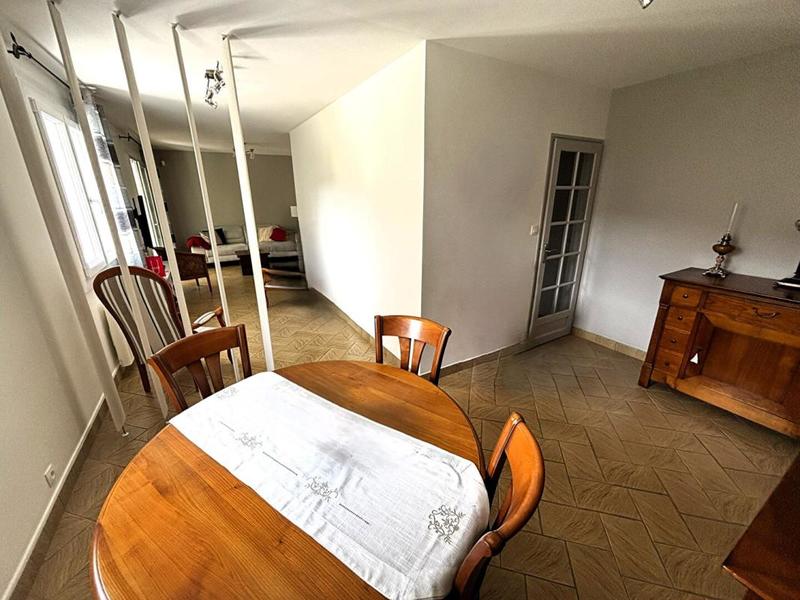 Maison - 140 m² - 6 pièces