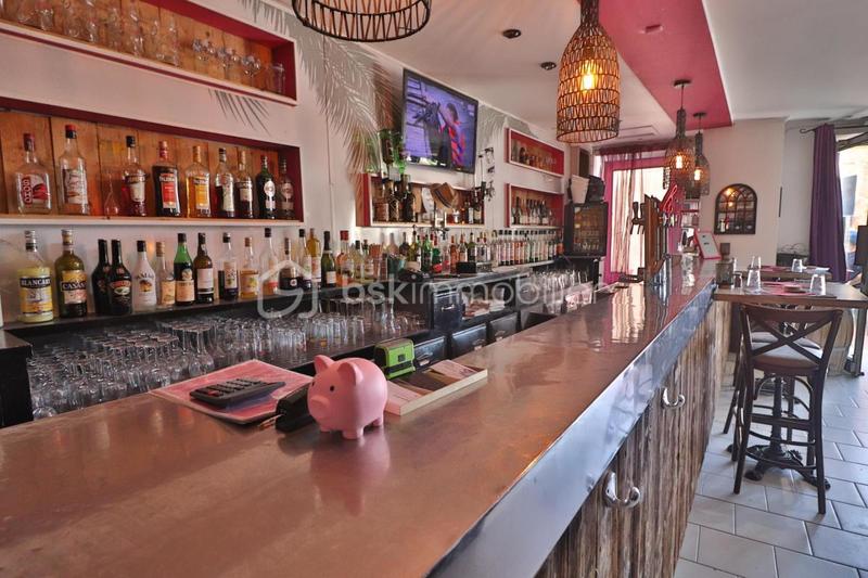 Appartement - 366 m² - 2 pièces