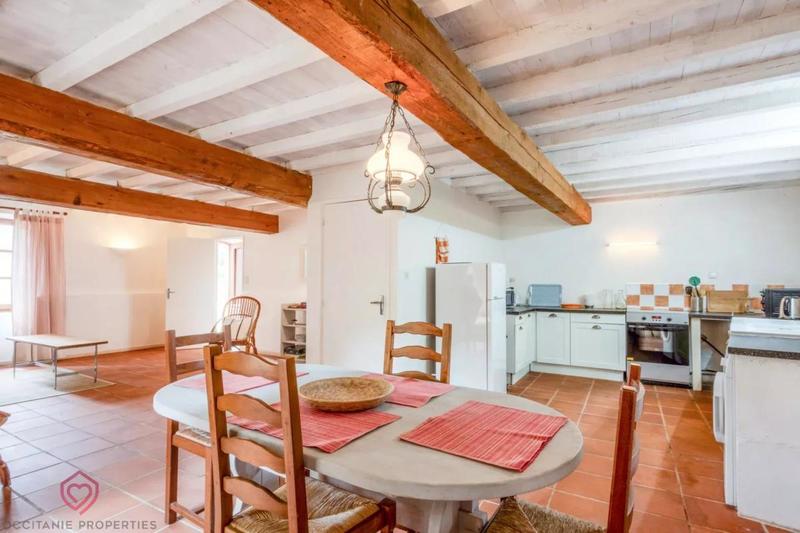 Propriété - 520 m² - 13 pièces