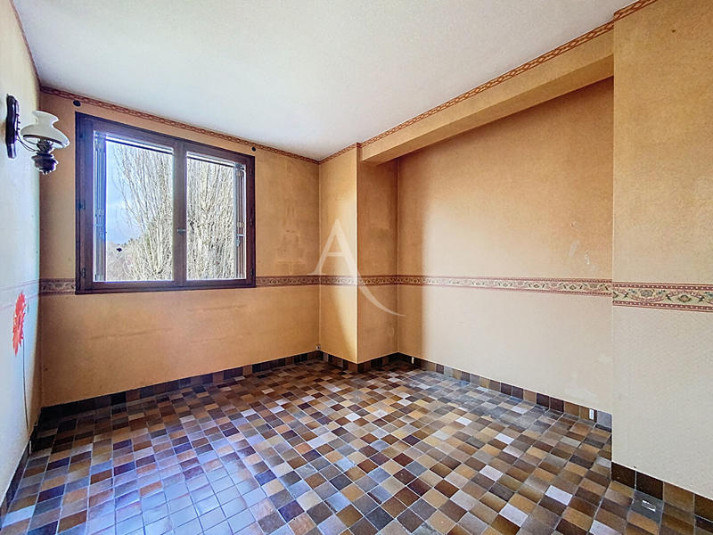 Appartement - 91 m² - 4 pièces