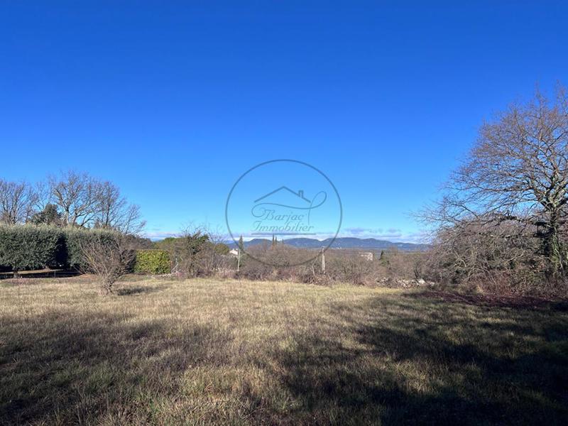 Terrain constructible - 2 395 m²