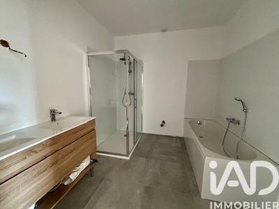 Appartement - 75 m² - 3 pièces