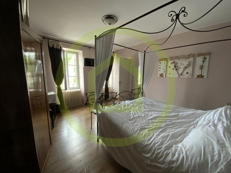 Maison - 540 m² - 20 pièces