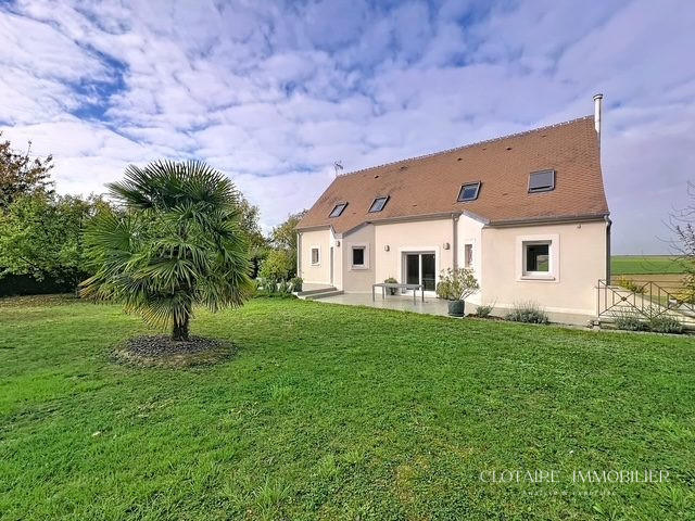 Maison - 205 m² - 5 pièces