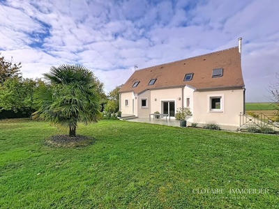 Maison - 205 m² - 5 pièces