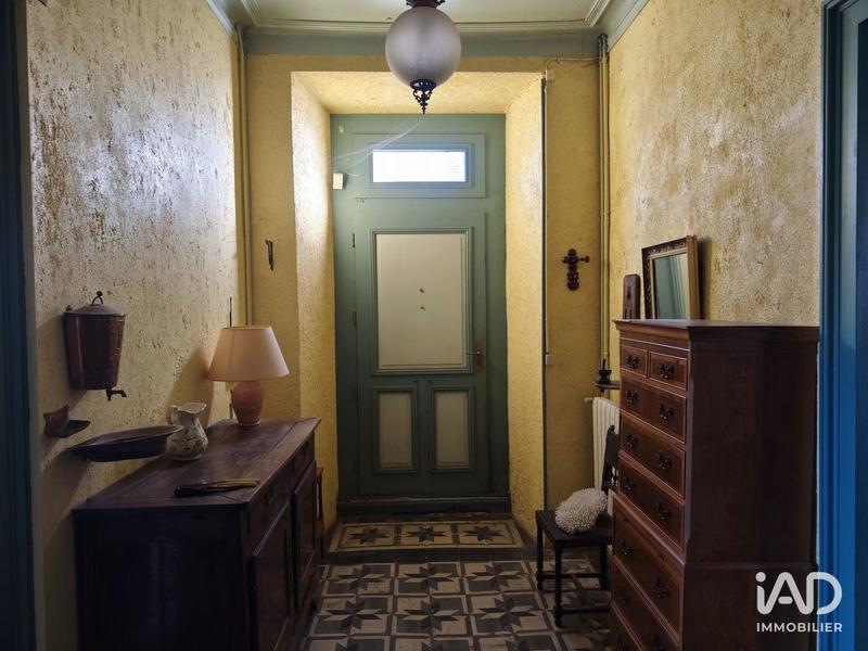 Maison - 235 m² - 5 pièces