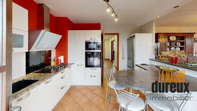 Maison - 131 m² - 6 pièces