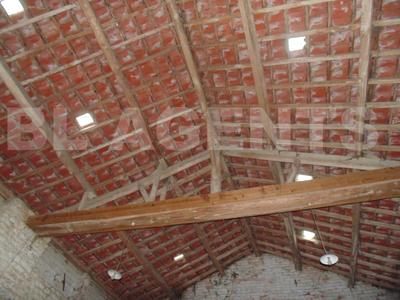 Parking / Garage - 97 m²