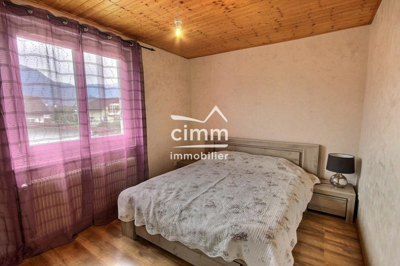 Maison - 169 m² - 9 pièces