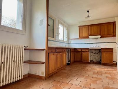 Maison - 220 m² - 10 pièces