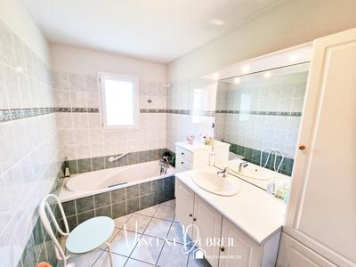 Maison - 92 m² - 5 pièces