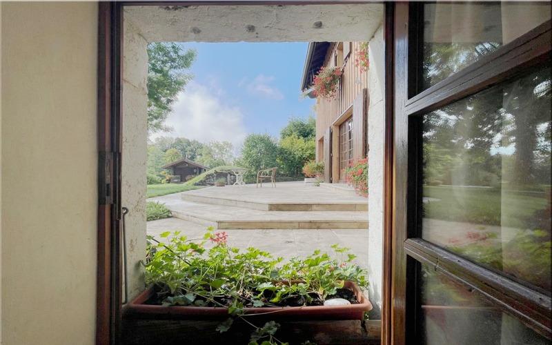 Corps de ferme - 161 m² - 8 pièces