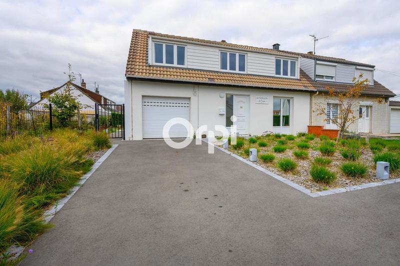 Maison - 98 m² - 5 pièces