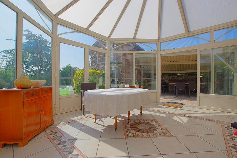 Maison - 286 m² - 9 pièces