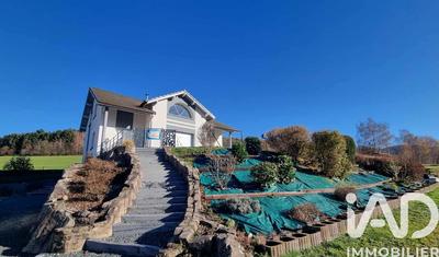 Maison - 160 m² - 6 pièces