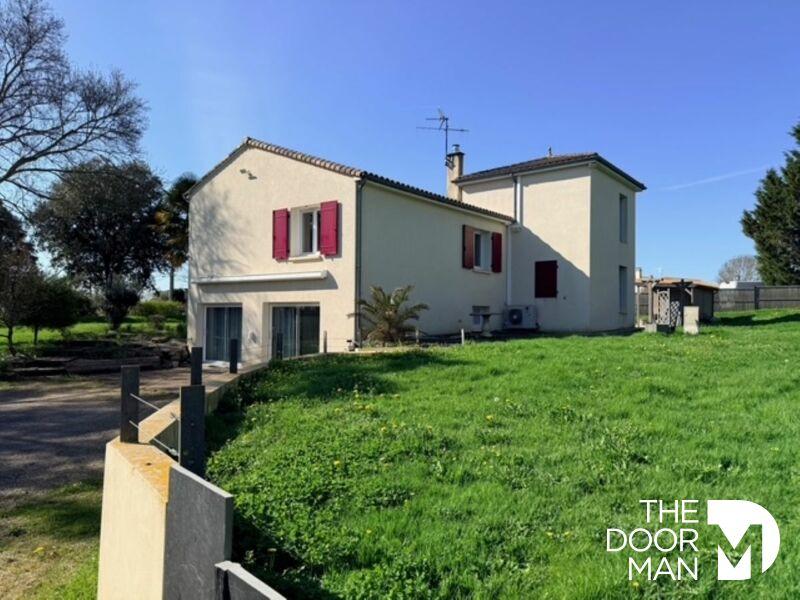 Maison - 249 m² - 7 pièces