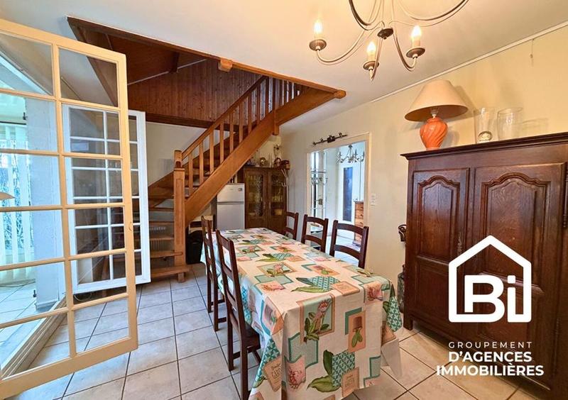 Maison - 92 m² - 4 pièces