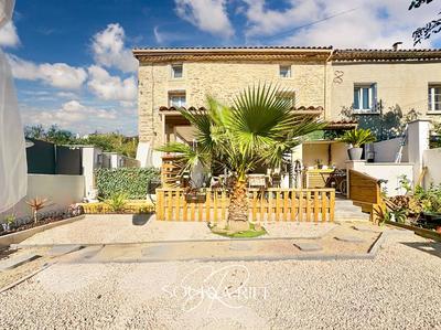 Maison - 200 m² - 7 pièces