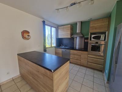 Maison - 81 m² - 5 pièces