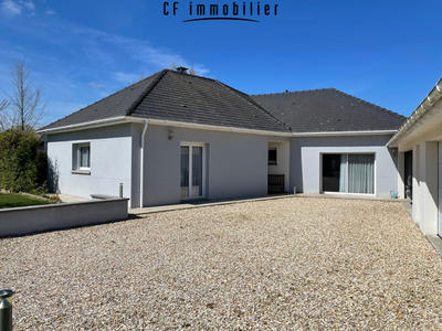 Maison - 220 m² - 6 pièces