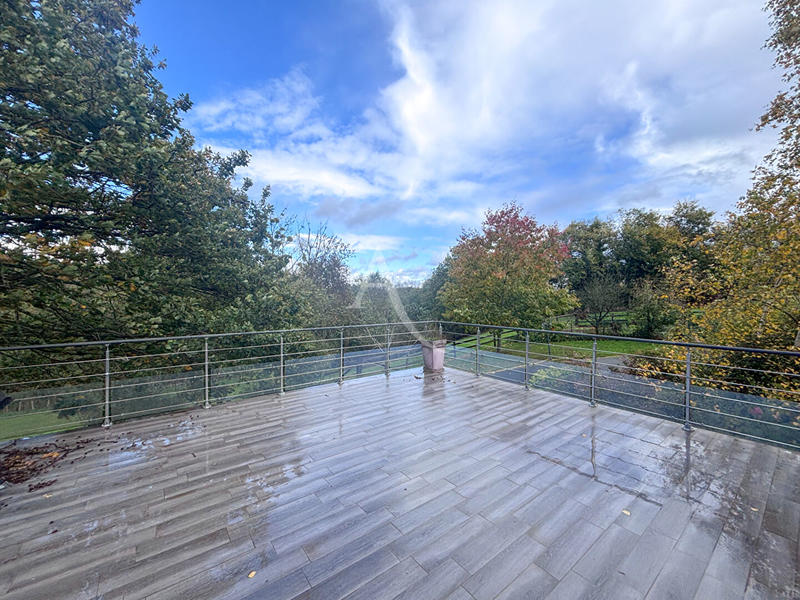 Maison - 165 m² - 5 pièces