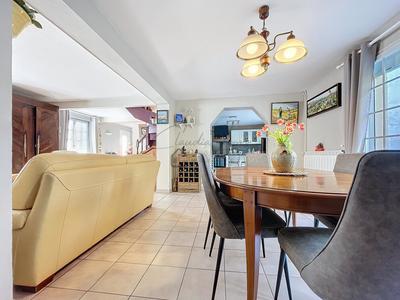 Maison - 126 m² - 5 pièces