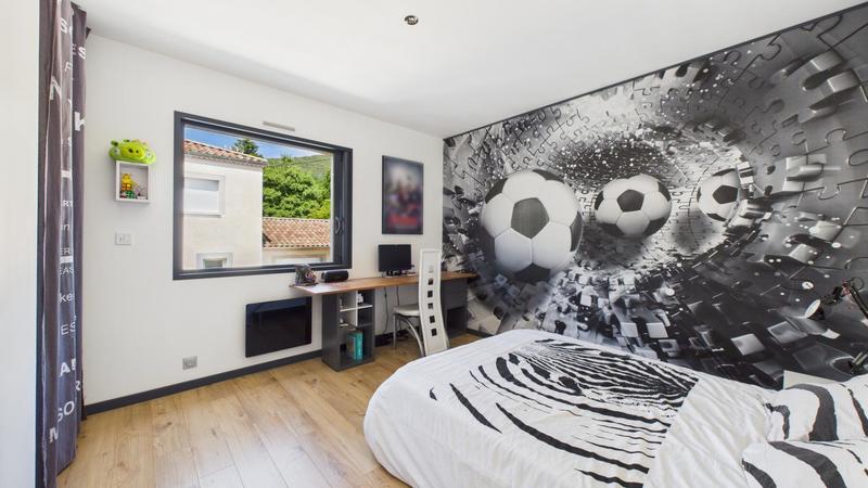 Maison - 232 m² - 7 pièces