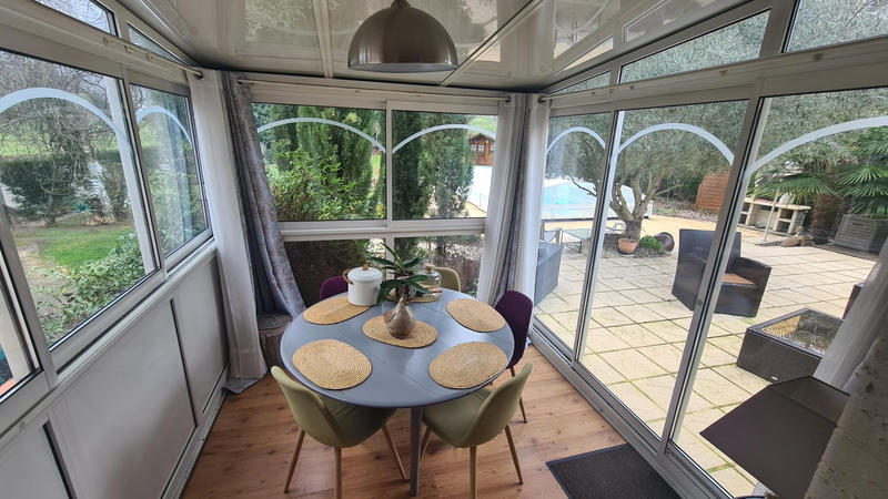 Maison - 202 m² - 7 pièces