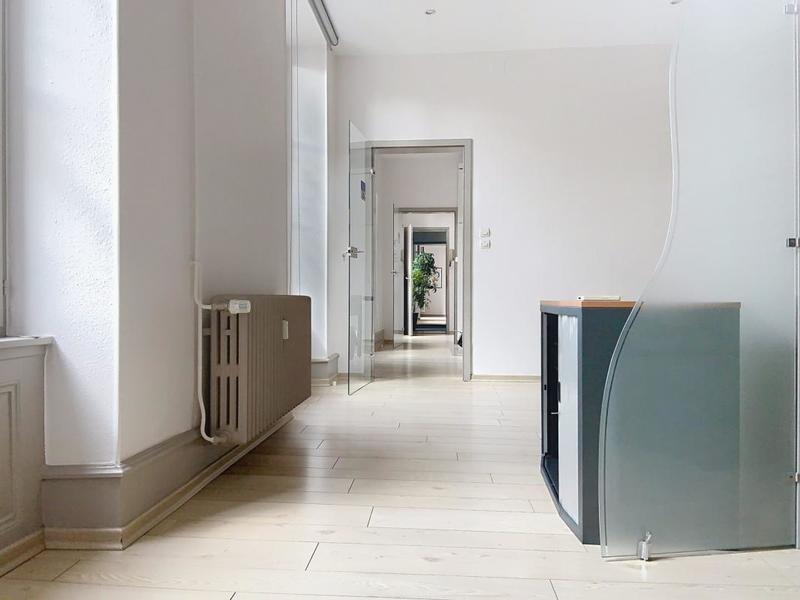 Local d'activité / Entrepôt - 56 m² - 2 pièces