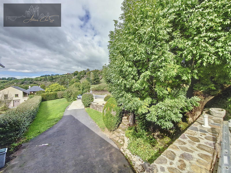 Maison - 272 m² - 6 pièces