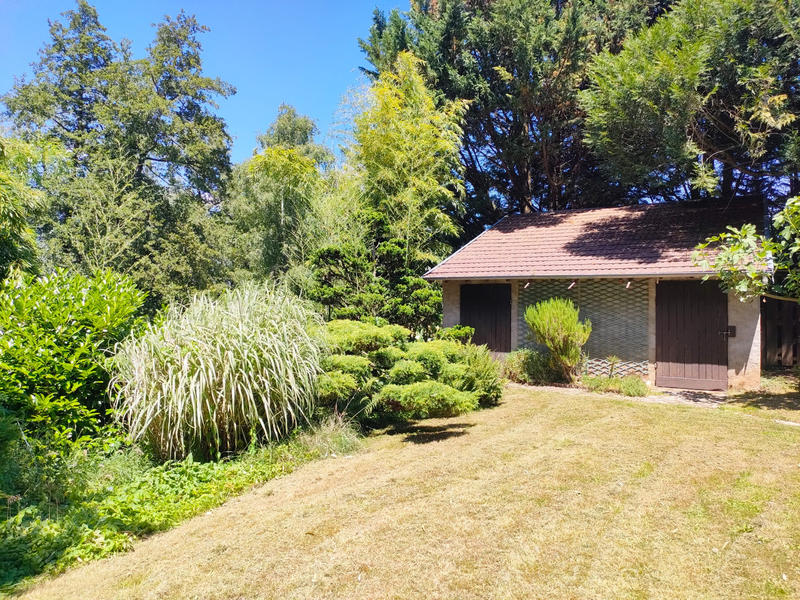 Maison - 233 m² - 9 pièces