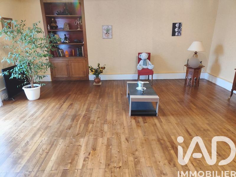 Maison de village - 235 m² - 8 pièces