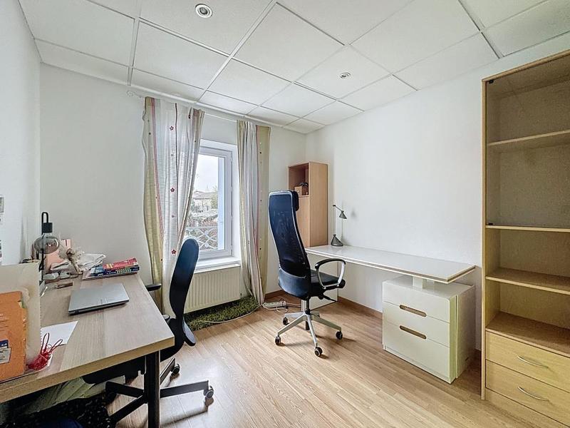 Maison - 210 m² - 5 pièces