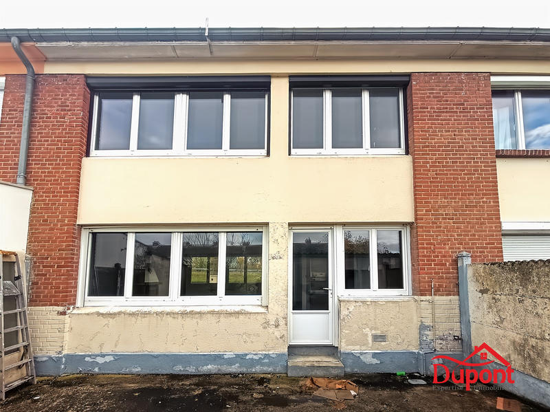 Maison - 92 m² - 5 pièces