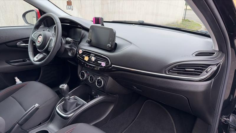 Fiat Tipo 1.0 100 Cross