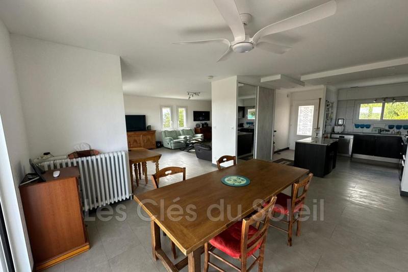 Villa - 180 m² - 9 pièces