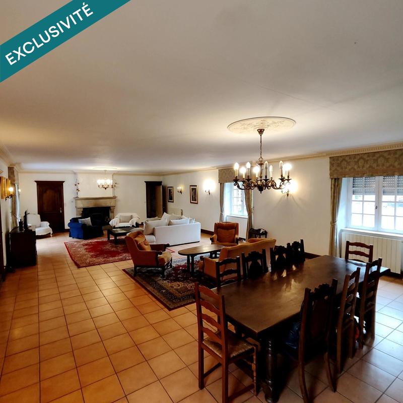 Propriété - 476 m² - 21 pièces