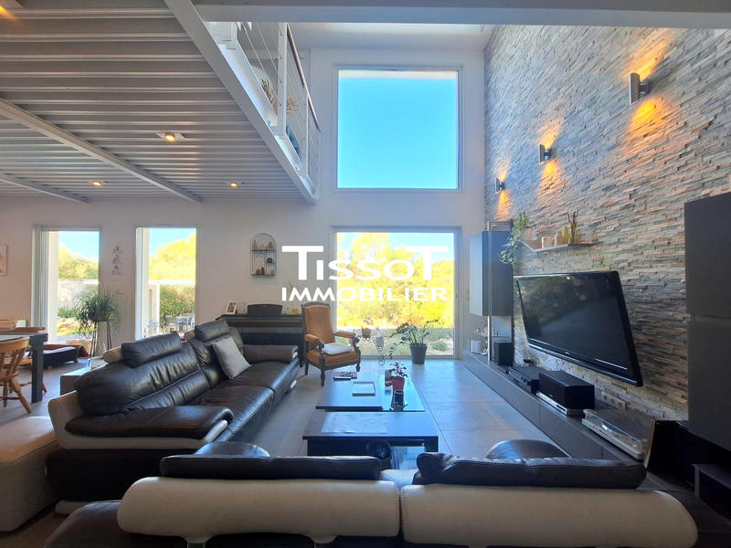 Maison contemporaine - 192 m² - 6 pièces