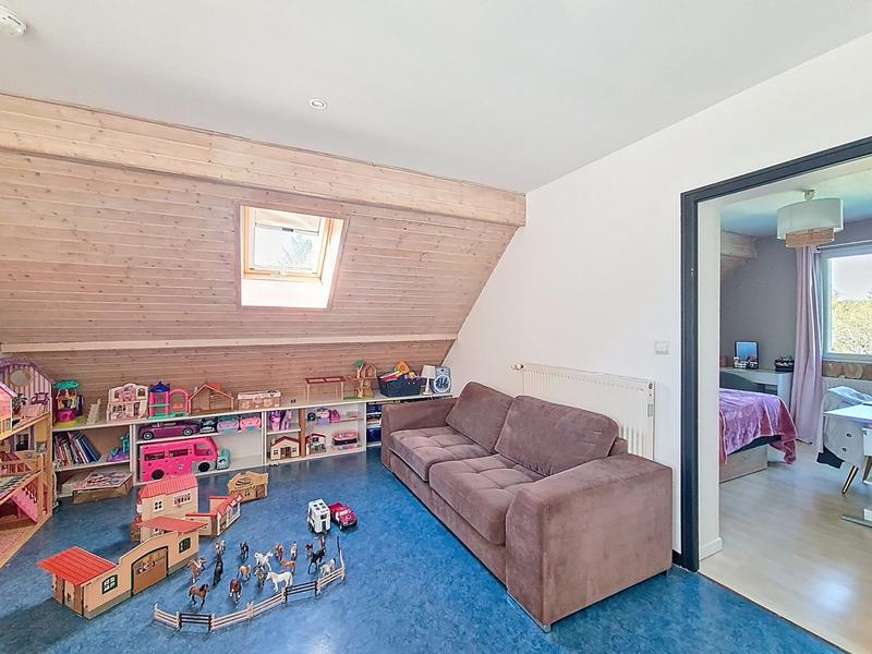 Maison - 140 m² - 8 pièces