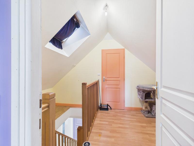 Maison - 298 m² - 11 pièces