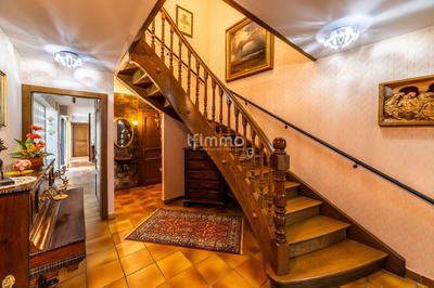 Maison - 270 m² - 5 pièces