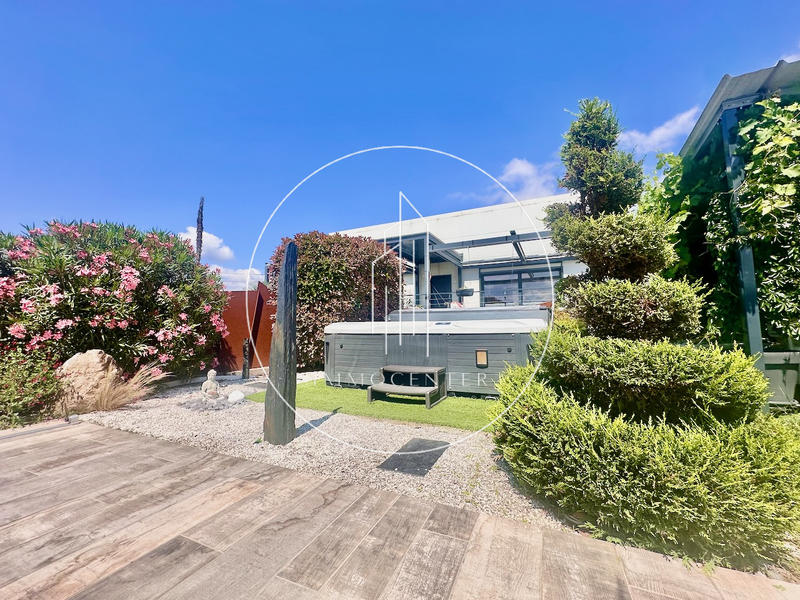 Villa - 190 m² - 7 pièces