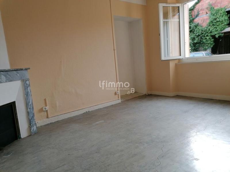 Maison de village - 90 m² - 3 pièces