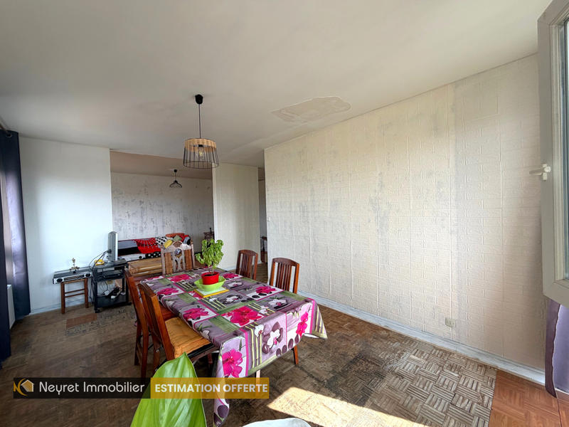 Appartement - 100 m² - 5 pièces