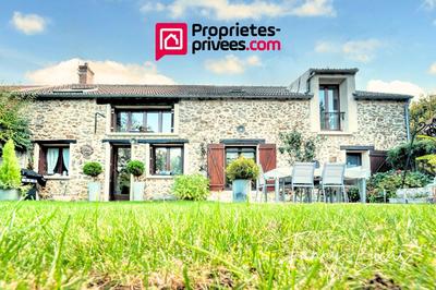 Maison - 183 m² - 9 pièces