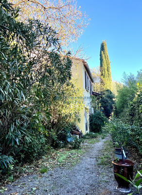 Maison - 139 m² - 6 pièces